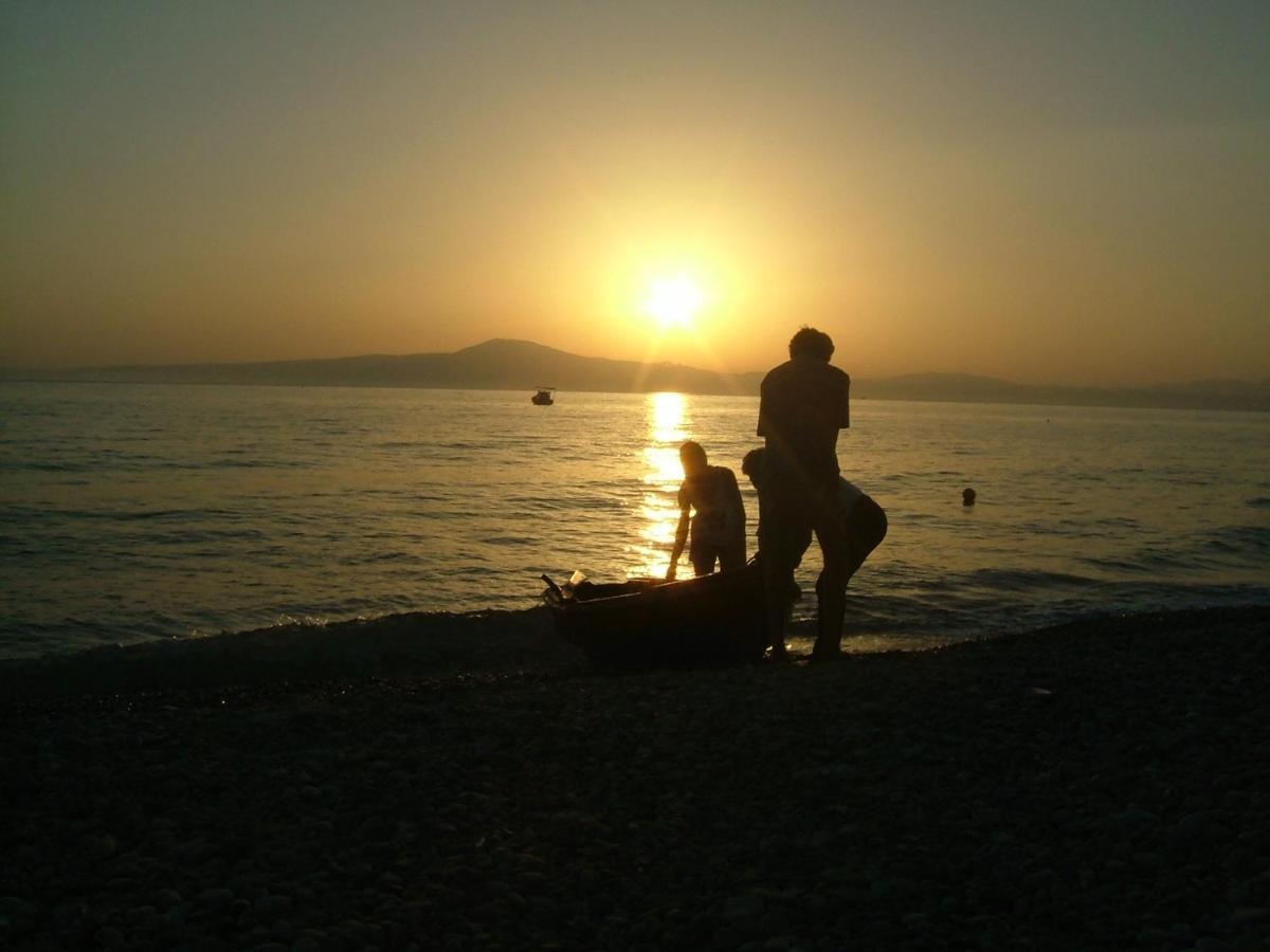 Agali 2 Maizonette Front Of The Sea Daire Akrogiali Dış mekan fotoğraf